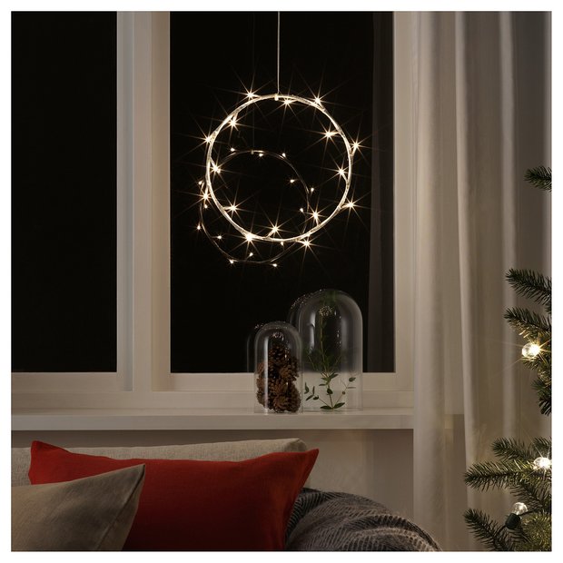 Фотография:  в стиле , Гид, ИКЕА, новогоднее оформление интерьера, новогодний декор, новогодняя сервировка стола, зимний интерьер квартиры, много ИКЕА – фото на INMYROOM