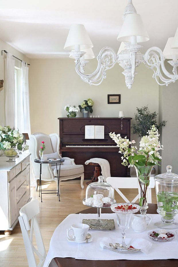 Фотография: Гостиная в стиле Прованс и Кантри, Декор интерьера, Дом, Дача, Польша, Дом и дача – фото на INMYROOM