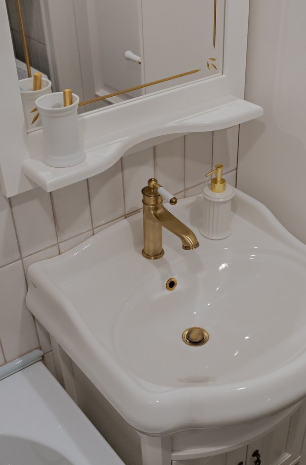 Фотография:  в стиле , Квартира, Проект дня, Панельный дом, 2 комнаты, 40-60 метров, Челябинская область, современный с элементами классики, Миасс – фото на INMYROOM