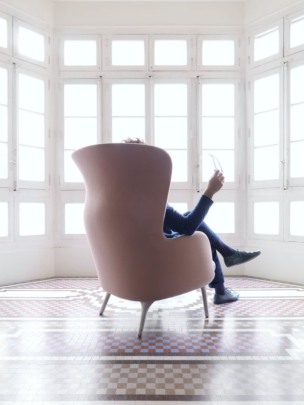 Фотография: Прочее в стиле , Декор интерьера, Le Corbusier, Missoni Home, Moooi, PROVASI, Vitra, Мебель и свет, Цвет в интерьере, Стиль жизни, Советы, Цветы, Светильник, Подушки, Мягкая мебель, Диван, Ковер, Зеркала, Стулья, Карим Рашид, Пуф, Moroso, Ольга Косырева – фото на INMYROOM