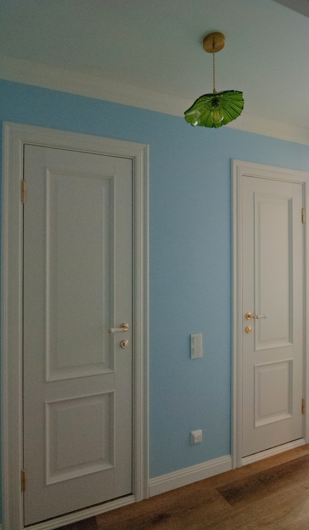 Фотография:  в стиле , Квартира, Проект дня, Панельный дом, 2 комнаты, 40-60 метров, Челябинская область, современный с элементами классики, Миасс – фото на INMYROOM