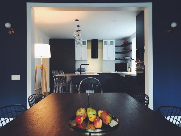 Фотография: Кухня и столовая в стиле Современный, Классический, Дом, Проект недели, американский стиль, 4 и больше, Более 90 метров, Красноярск, Сбербанк, Сибирь, Дмитрий Баландин – фото на INMYROOM