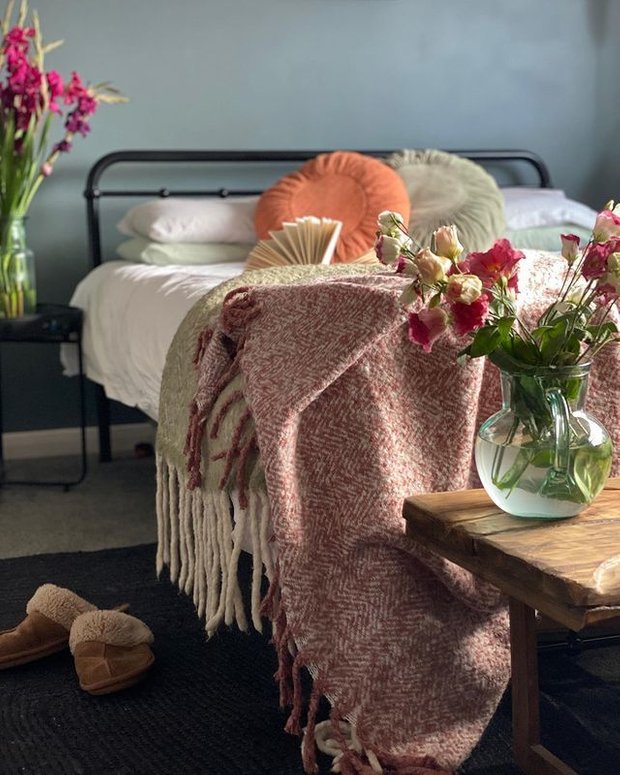 @theonlygirlinthegaff