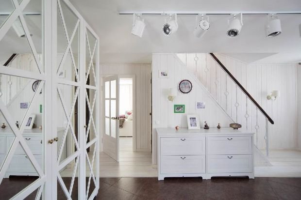 Фотография:  в стиле , Прихожая, Декор интерьера, Квартира, Дом, Декор – фото на INMYROOM