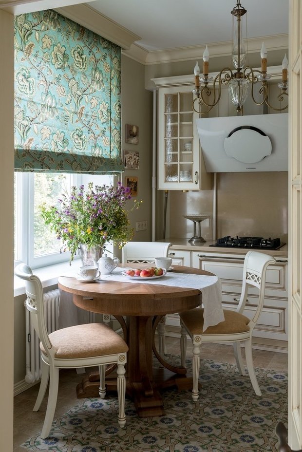 Фотография: Кухня и столовая в стиле Классический, Советы – фото на INMYROOM
