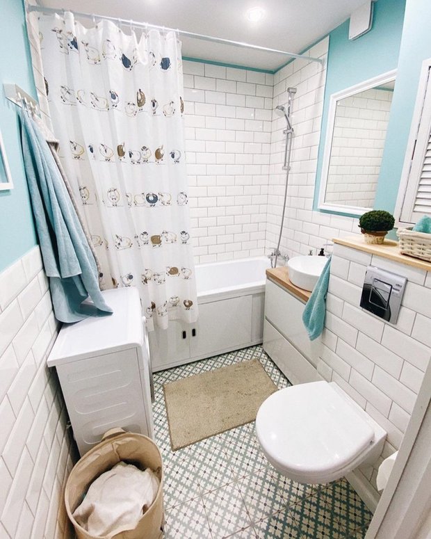 Фотография:  в стиле , Ванная, Ремонт на практике, идеи для ванной комнаты, ванная в брежневке, ремонты ванной комнаты – фото на INMYROOM
