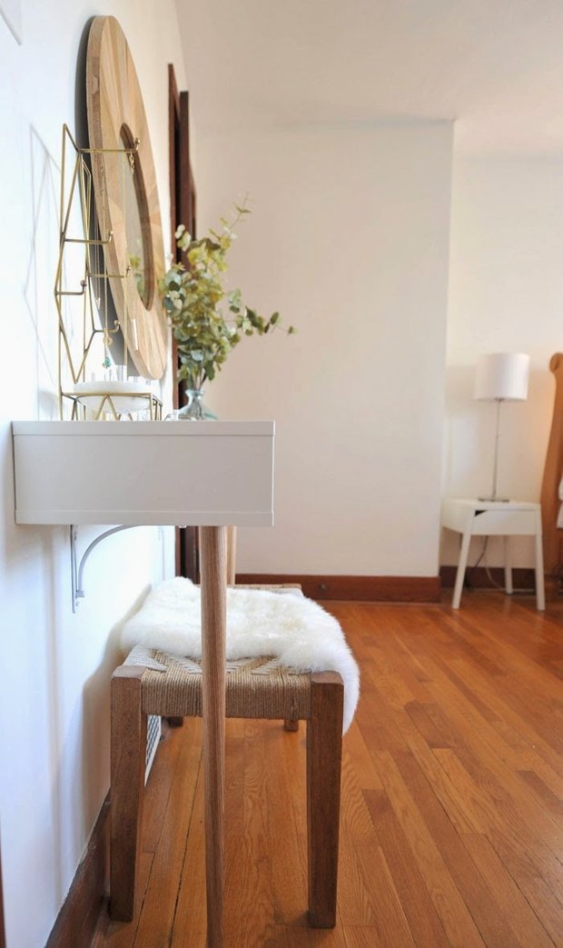 Фотография: Прихожая в стиле Скандинавский, DIY, ИКЕА, дизайн-хаки, переделка старой мебели фото, икеа-хак – фото на INMYROOM