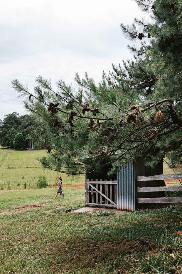 Фотография: Спальня в стиле Современный, Прованс и Кантри, Скандинавский, Дом, Белый, Бежевый, Серый, Дом и дача – фото на INMYROOM