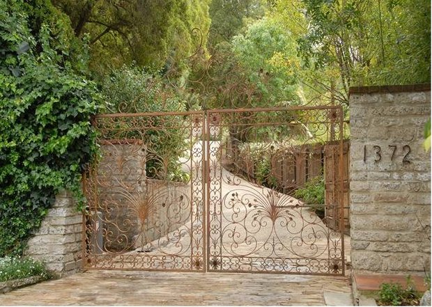 Фотография: Ландшафт в стиле Прованс и Кантри, Современный, Дом, Дома и квартиры, Интерьеры звезд – фото на INMYROOM