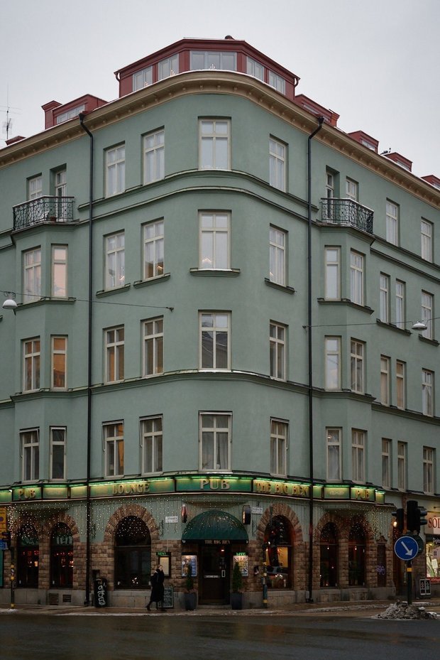 Фотография:  в стиле , Классический, Скандинавский, Эклектика, Декор интерьера, Квартира, Швеция, Стокгольм, как оформить эклектичный интерьер, эклектика в нитерьере, 4 и больше, Более 90 метров – фото на INMYROOM