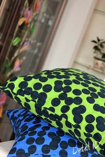 Фотография:  в стиле , Декор интерьера, Дом, Декор дома, Подушки – фото на INMYROOM