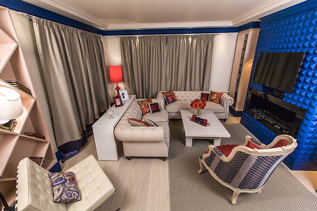 Фотография: Гостиная в стиле Классический, Современный, Эклектика, Декор интерьера, Интерьер комнат, Тема месяца – фото на INMYROOM