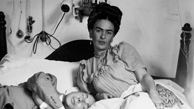 Фотография:  в стиле , Декор и DIY, Дом, Голубой, Мексика, Дом и дача, Мехико, Фрида Кало – фото на INMYROOM