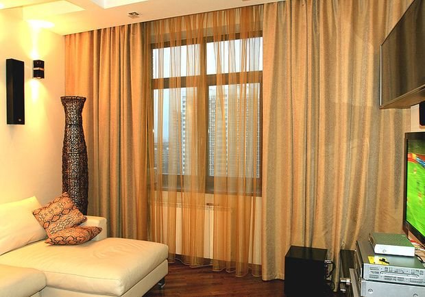 Фотография: Мебель и свет в стиле Классический, Гостиная, Декор интерьера, Квартира, Дом, Декор, Советы – фото на INMYROOM