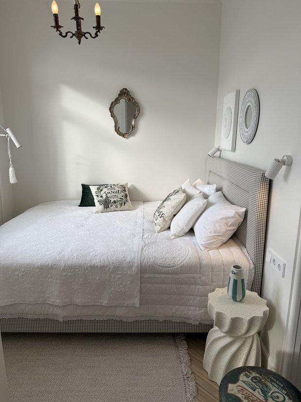 Фотография:  в стиле , Квартира, Проект дня, Москва, Сталинка, 2 комнаты, 40-60 метров, современный с элементами легкой классики, Нана Харгиянова – фото на INMYROOM