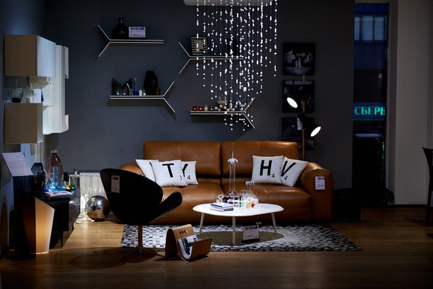 Фотография: Гостиная в стиле Современный, Эклектика, Декор интерьера, BoConcept, Мебель и свет, Индустрия, События, Кулинарная студия Clever, Мягкая мебель – фото на INMYROOM