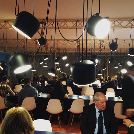 Фотография: Прочее в стиле , Artemide, Axo Light, Мебель и свет, Индустрия, События, Светильник, Маркет, Люстра, Карим Рашид, Милан, Филипп Старк, Настольная лампа, iSaloni – фото на INMYROOM