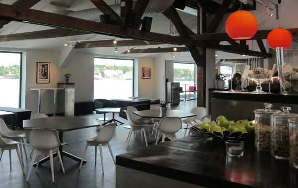 Фотография:  в стиле Современный, Eames, Tom Dixon, Дома и квартиры, Городские места, Еда, Лондон, Нью-Йорк, Ресторан, Стокгольм, Кафе и рестораны – фото на INMYROOM