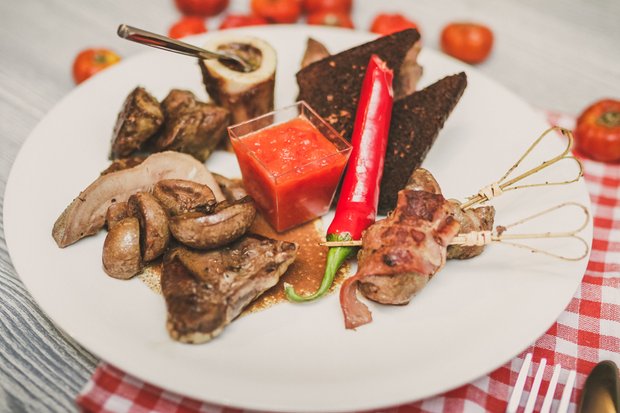Фотография:  в стиле , Закуска, Жарить, Закуски, Мясо, Кулинарные рецепты, 30 минут, Испанская кухня, Вкусные рецепты, Домашние рецепты, Пошаговые рецепты, Новые рецепты, Рецепты с фото, Как приготовить быстро?, Как приготовить вкусно?, Просто – фото на INMYROOM