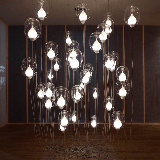Фотография: Гостиная в стиле Эклектика, Италия, Axo Light, Delightfull, Seletti, Мебель и свет, Светильники, Милан, Женя Жданова, Гид, освещение, STUDIO ITALIA DESIGN, MODO, Mambo Unlimited Ideas, Luum, Lasvit, Atelier Oi, MMlampadari, Pouenat, Euroluce-2015, Euroluce, iSaloni, iSaloni-2015, потолочный свет, декоративный свет, Hinkley, Bocci, Slamp – фото на INMYROOM