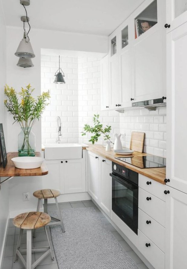 Фотография:  в стиле , Кухня и столовая, Перепланировка, Finish – фото на INMYROOM