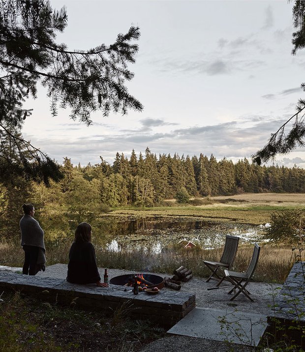 Фотография:  в стиле , Современный, Дом, Минимализм, Бежевый, Серый, Дом и дача – фото на INMYROOM