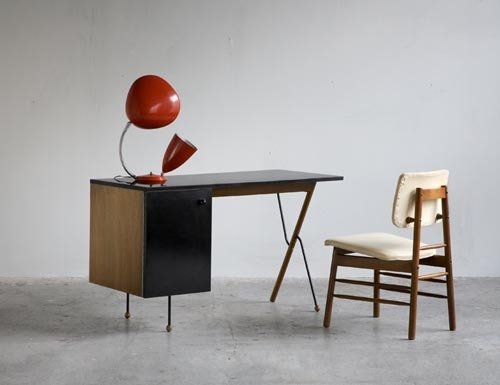 Фотография: Офис в стиле Современный, Декор интерьера, Flos, Foscarini, Gubi, Luceplan, Мебель и свет, Светильник, Настольная лампа – фото на INMYROOM