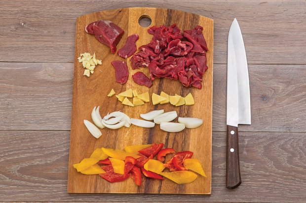 Фотография:  в стиле , Обед, Ужин, Основное блюдо, Жарить, Мясо, Китайская кухня, Кулинарные рецепты, 15 минут – фото на INMYROOM