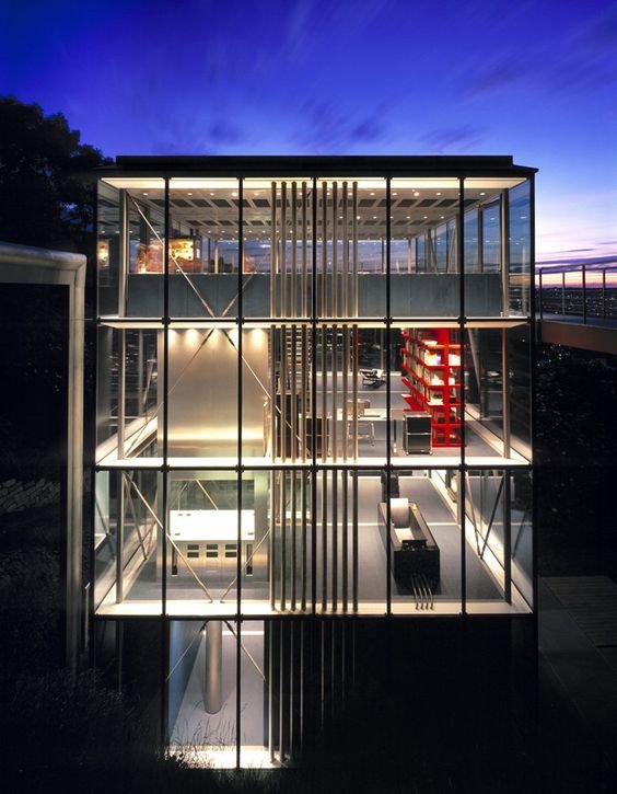 House R-128 в Штутгарте. Архитектор Вернер Собек (Werner Sobek)