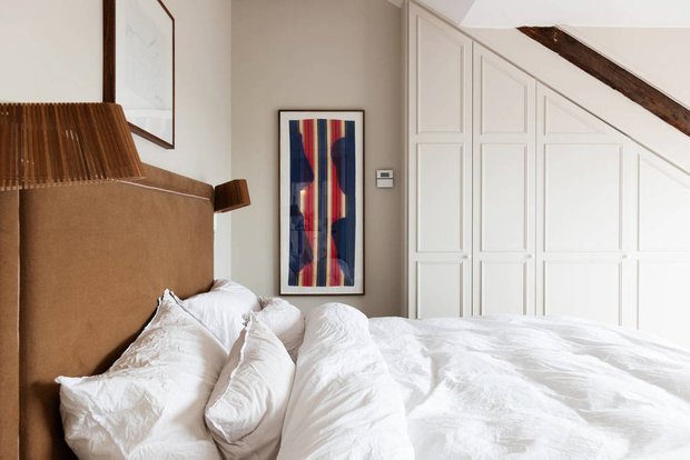 Фотография: Спальня в стиле Скандинавский, Современный, Декор интерьера, Квартира, Белый, Бежевый, 3 комнаты, Более 90 метров – фото на INMYROOM