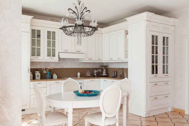Фотография: Кухня и столовая в стиле Классический, Гостиная, Советы – фото на INMYROOM
