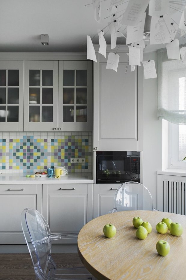 Фотография: Кухня и столовая в стиле Современный, Гид, Марина Саркисян, Инна Величко, Мила Титова, Панельный дом, Бюро «Общая Площадь», П44т, энциклопедия_кухня, энциклопедия_интерьер, Татьяна Берестова – фото на INMYROOM