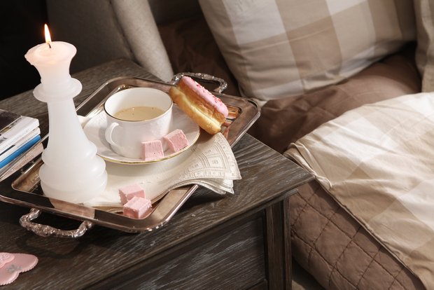 Фотография: Ванная в стиле , Декор интерьера, DIY, Аксессуары, Декор, Мебель и свет, Советы, Красный, Розовый, Curations Limited, Татьяна Ефимчук, декор интерьера к 14 февраля, декор спальни ко Дню Святого Валентина, идеи декора ко Дню всех влюбленных, декор стола, декор спальни – фото на INMYROOM