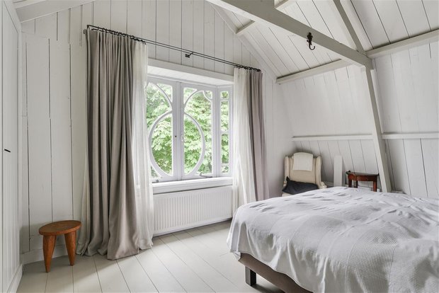 Фотография: Спальня в стиле Скандинавский, Декор интерьера, Дом, Советы, Белый, Дача, Серый – фото на INMYROOM