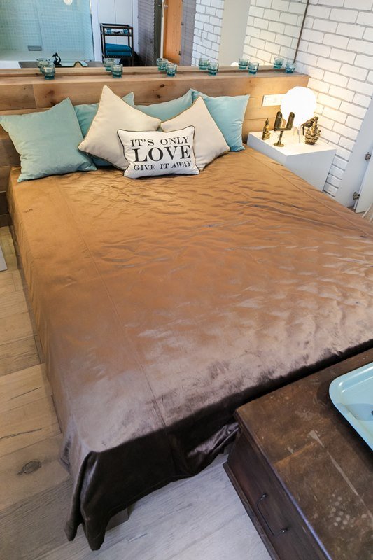 Фотография: Спальня в стиле Прованс и Кантри, Лофт, Скандинавский, Современный, Интерьер комнат, Дача, Дачный ответ, Мансарда – фото на INMYROOM