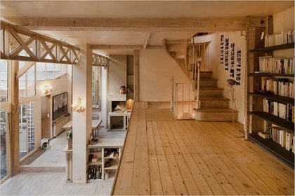 Фотография: Прихожая в стиле Прованс и Кантри, Дом, Дома и квартиры, Лестница – фото на INMYROOM