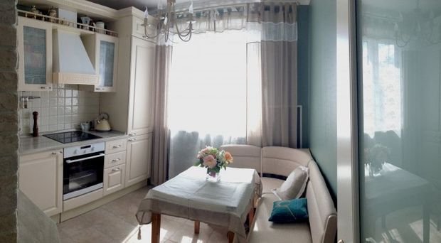 Фотография:  в стиле , Кухня и столовая, Квартира, Дом, Планировки, Мебель и свет, Советы, Перепланировка, Переделка – фото на INMYROOM