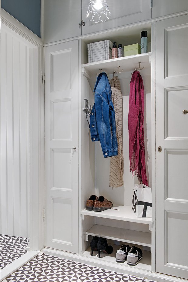 Фотография: Прихожая в стиле Скандинавский, Малогабаритная квартира, Квартира, Дома и квартиры – фото на INMYROOM