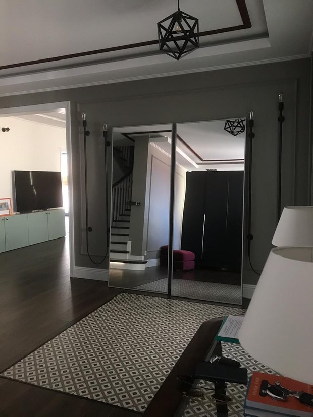 Фотография: Прихожая в стиле Современный, Классический, Дом, Проект недели, американский стиль, 4 и больше, Более 90 метров, Красноярск, Сбербанк, Сибирь, Дмитрий Баландин – фото на INMYROOM