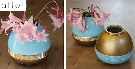Фотография: Кухня и столовая в стиле Эклектика, Декор интерьера, DIY, Мебель и свет, Переделка, Кресло, Диван, Люстра, Комод, Зеркало, Стул, Холодильник, идеи переделки старой мебели, переделка старой мебели фото – фото на INMYROOM