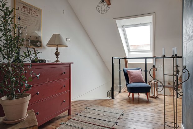 Фотография: Гостиная в стиле Скандинавский, Декор интерьера, Квартира, Швеция, Гетеборг, скандинавский интерьер, Отделка стен, интерьер с кирпичной кладкой, 2 комнаты, 60-90 метров – фото на INMYROOM