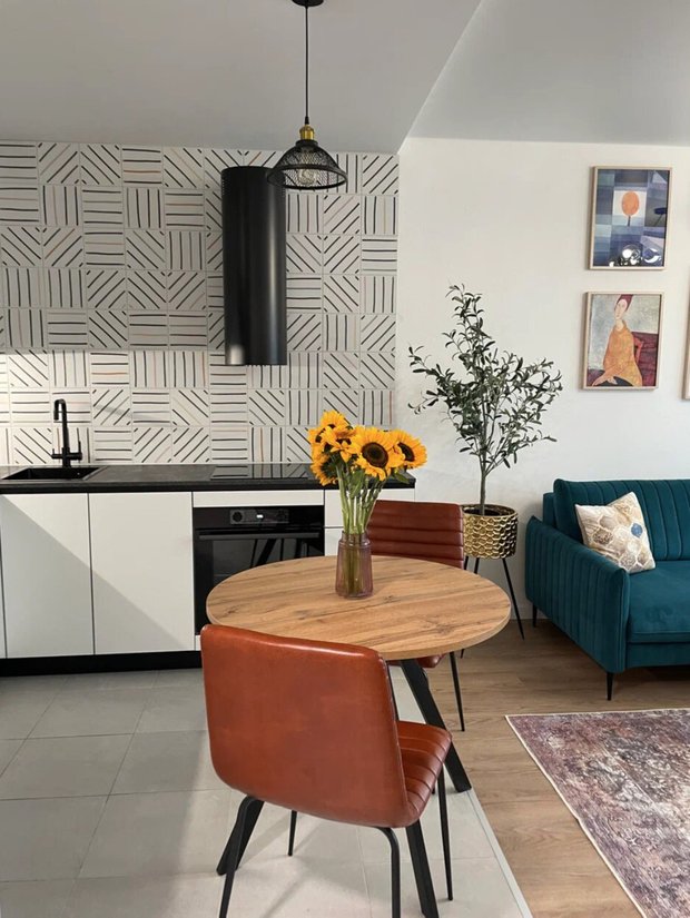 Фото: Кухня и столовая в скандинавском стиле, модерн, минимализм, ремонт на практике — фото на INMYROOM