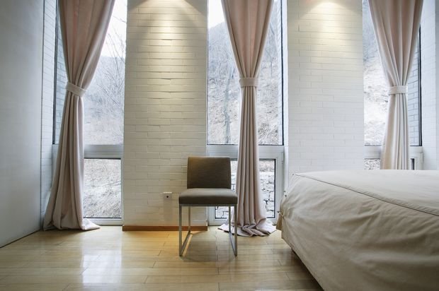 Фотография:  в стиле , Спальня, Декор интерьера, Квартира, Дом, Декор – фото на INMYROOM