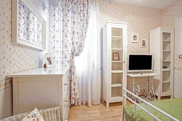 Фотография:  в стиле Прованс и Кантри, Современный, Декор интерьера, DIY, Мебель и свет, Стол – фото на INMYROOM