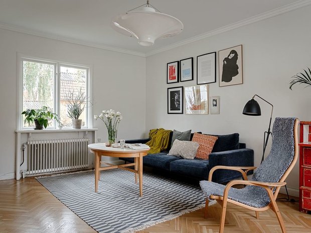 Фотография: Гостиная в стиле Скандинавский, Минимализм, Дом и дача, 4 и больше, Более 90 метров – фото на INMYROOM