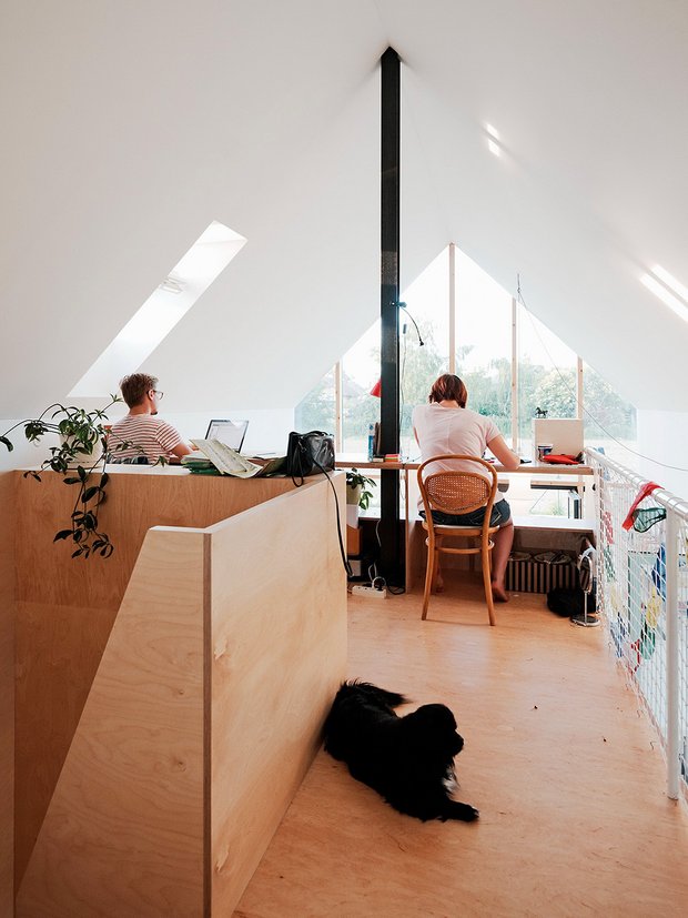 Фотография: Спальня в стиле Современный, Эклектика, Декор интерьера, Дом, Мебель и свет, Минимализм – фото на INMYROOM