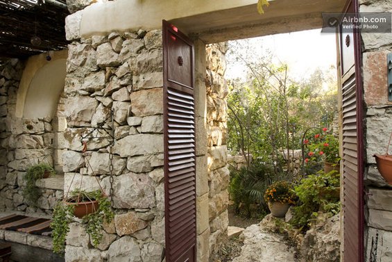Фотография: Гостиная в стиле Эклектика, Стиль жизни, Советы, Париж, Airbnb – фото на INMYROOM