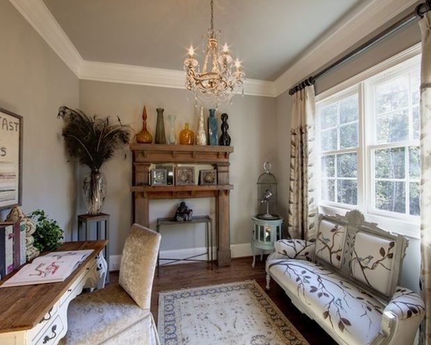 Фотография: Кабинет в стиле Прованс и Кантри, Гостиная, Декор интерьера, Малогабаритная квартира, Квартира, Декор, Хрущевка – фото на INMYROOM