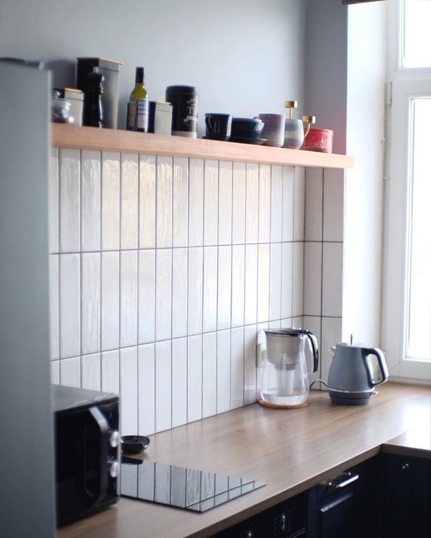 Полка для посуды из сосны обошлась в 5200 рублей, заказывали в Красноярске.