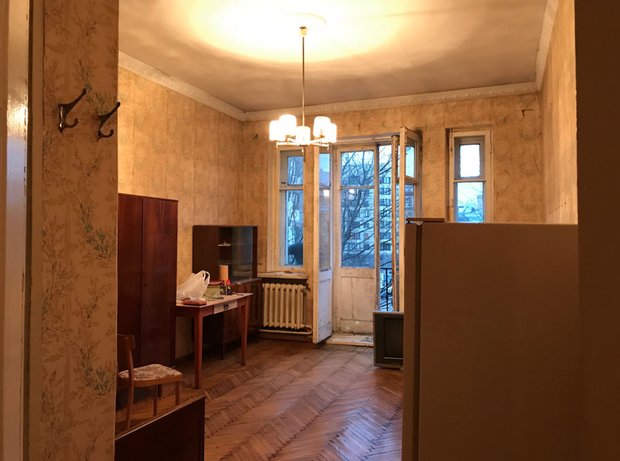 Комната до ремонта